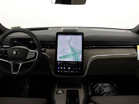 New 2026 Volvo EX90 Plus image 5