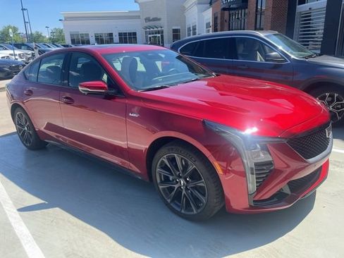 Used 2025 Cadillac CT5 V w/ Technology Package AWD/4WD image 5