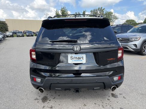 Used 2023 Honda Passport TrailSport image 6