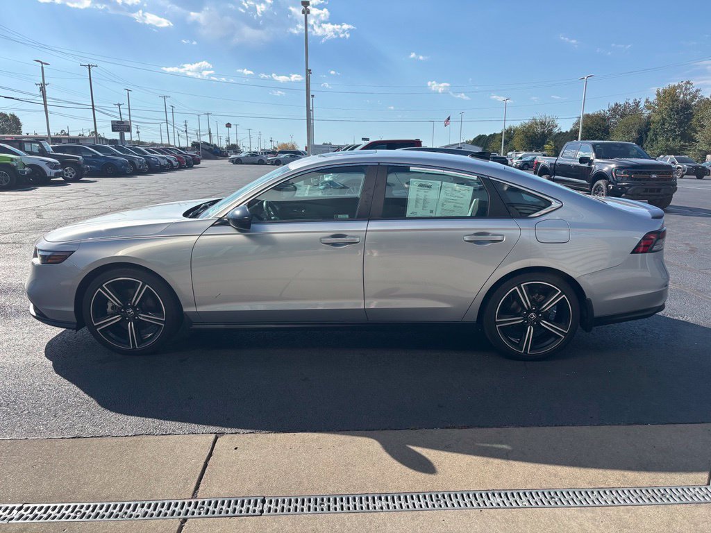Used 2024 Honda Accord Sport image 8