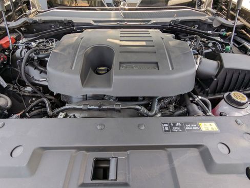 Used 2025 Land Rover Defender 130 S image 26