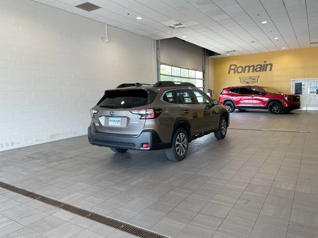 Certified 2024 Subaru Outback Premium AWD/4WD image 5