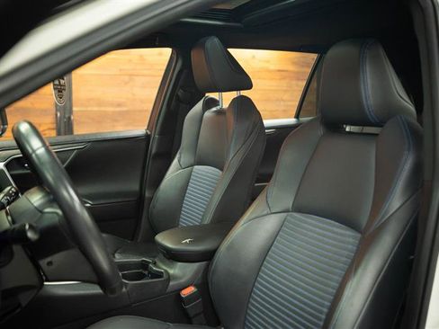 Used 2020 Toyota RAV4 XSE AWD/4WD image 10