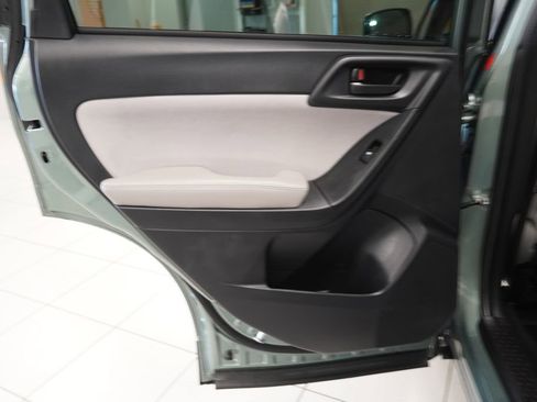 Used 2016 Subaru Forester 2.5i Premium image 24
