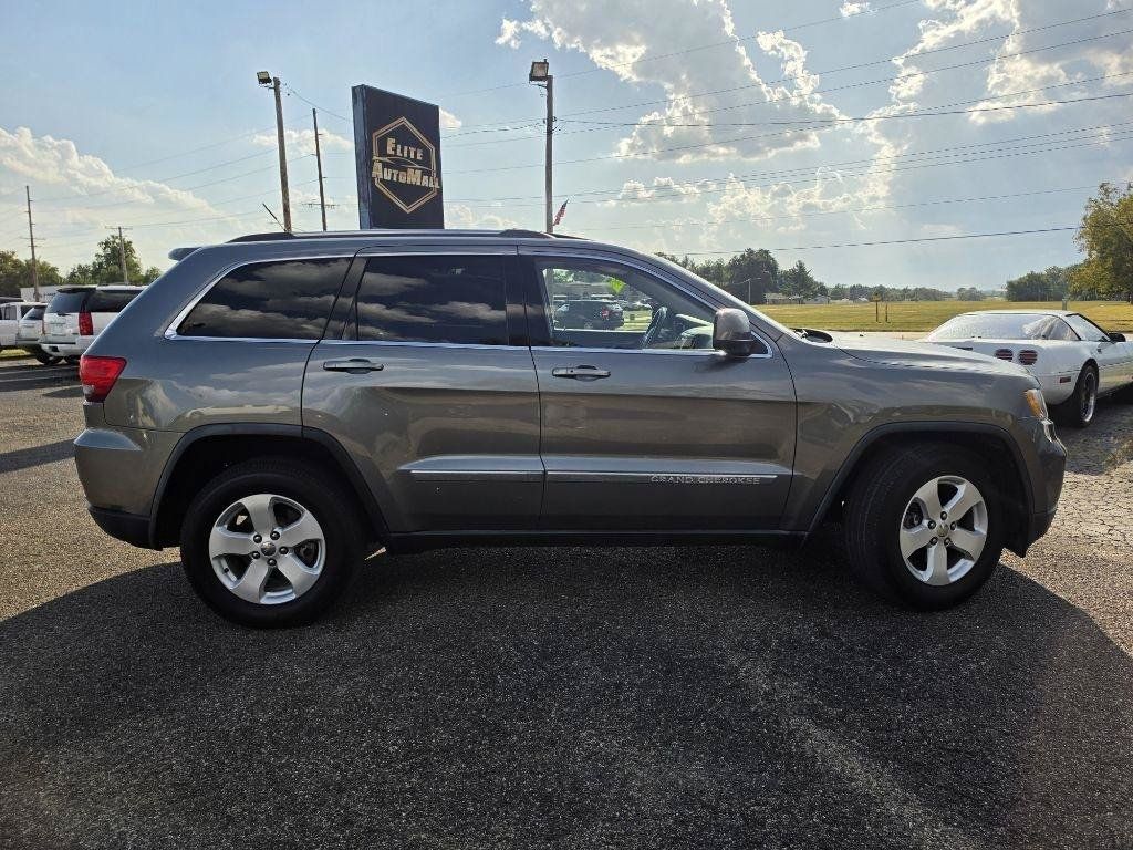 Used 2012 Jeep Grand Cherokee Laredo AWD/4WD image 3