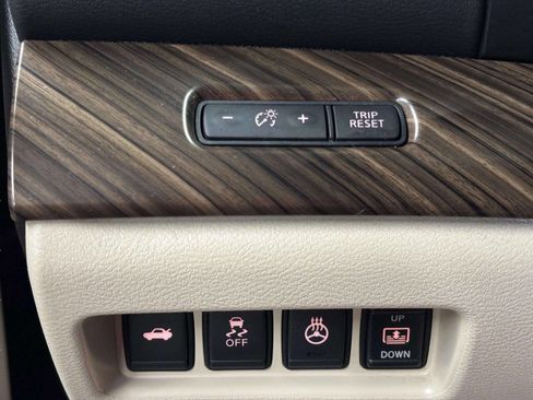 Used 2016 Nissan Maxima Platinum FWD image 28