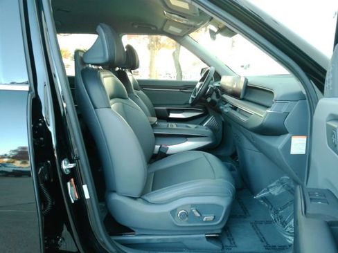 Used 2024 Kia EV9 Light image 21