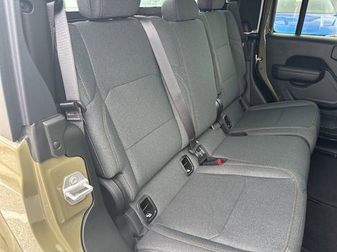 New 2025 Jeep Gladiator Sport image 48