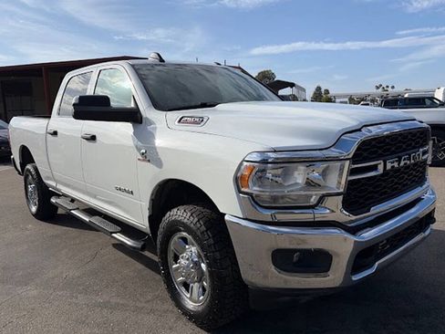 Used 2022 RAM 2500 Tradesman w/ Chrome Appearance Group AWD/4WD image 3