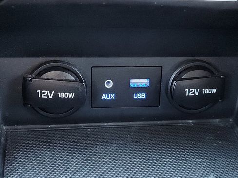 Used 2018 Hyundai Elantra SEL image 19