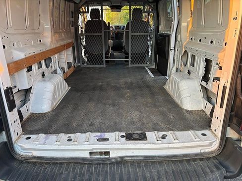 Used 2016 Ford Transit 150 130 Low Roof RWD image 5