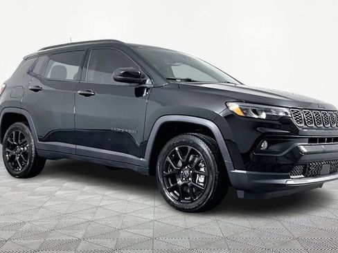 New 2026 Jeep Compass Latitude AWD/4WD image 3
