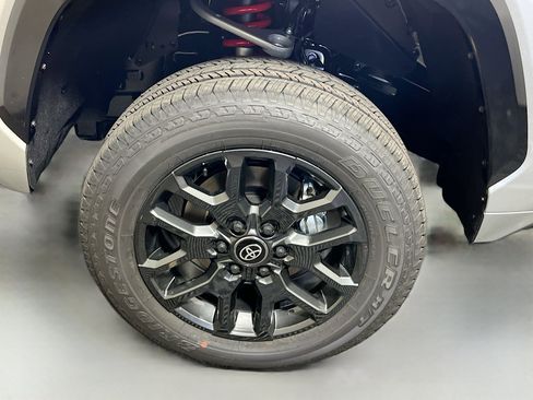 New 2026 Toyota Tundra Platinum AWD/4WD image 13