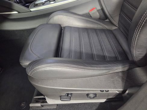 Used 2023 Alfa Romeo Stelvio Veloce AWD/4WD image 11