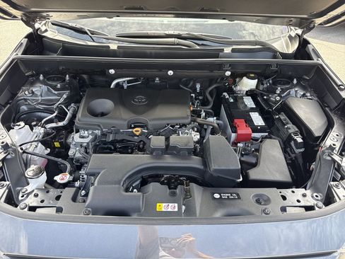 Used 2025 Toyota RAV4 XLE w/ Convenience Package FWD image 39