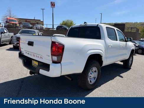 Used 2023 Toyota Tacoma SR AWD/4WD image 13