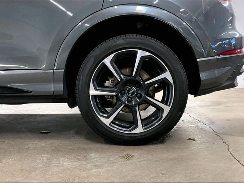 Used 2025 Audi Q3 2.0T Premium Plus w/ Premium Plus Package image 12