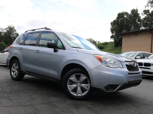 Used 2015 Subaru Forester 2.5i w/ Alloy Wheel Package image 6