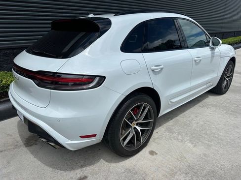 Certified 2023 Porsche Macan S AWD/4WD image 9