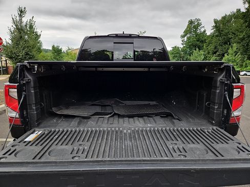 Certified 2024 Nissan Titan PRO-4X w/ Pro-4x Convenience Package AWD/4WD image 29