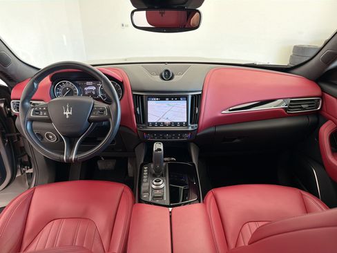 Used 2022 Maserati Levante Modena AWD/4WD image 16