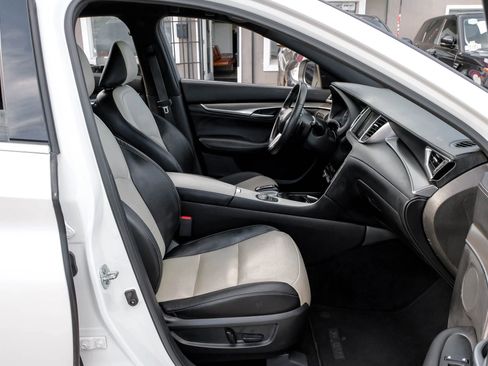 Used 2024 INFINITI QX55 Luxe image 43