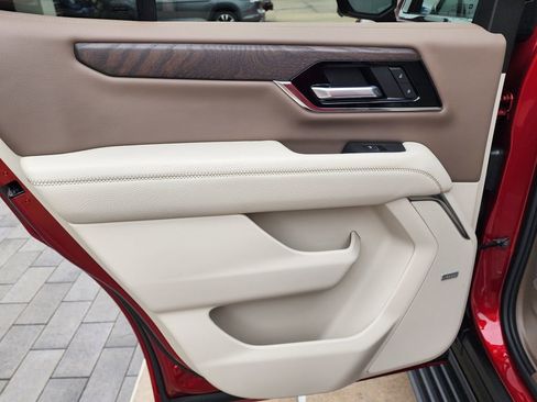 New 2026 GMC Yukon Denali w/ Denali Reserve Package AWD/4WD image 50