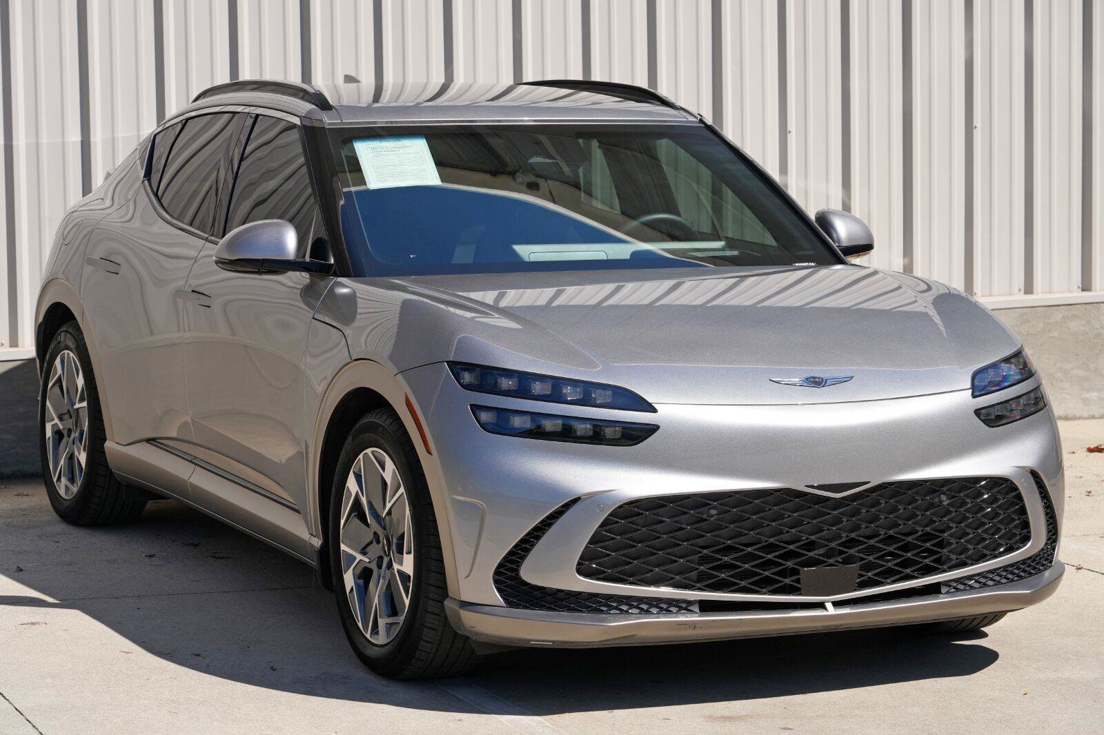 Used 2025 Genesis GV60 RWD image 55