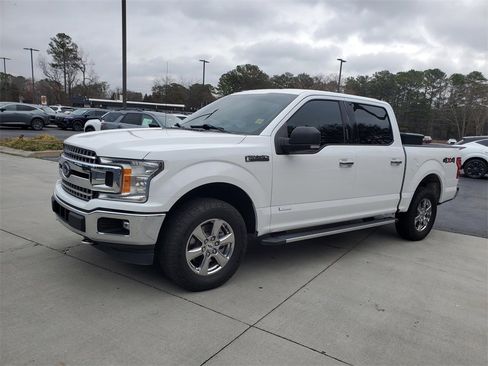 Used 2019 Ford F150 XLT w/ Equipment Group 302A Luxury image 9
