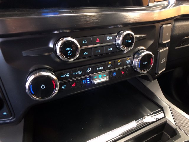 New 2027 Ford F350 Lariat w/ Black Appearance Package AWD/4WD image 18