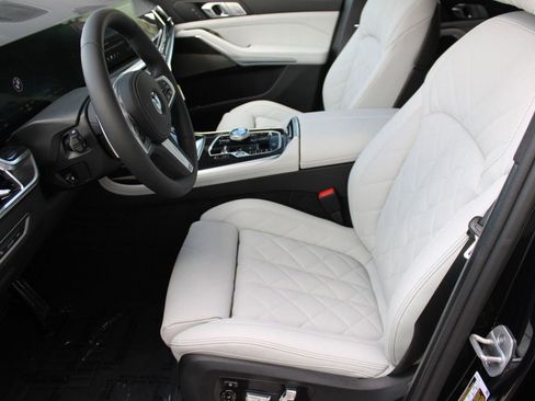 New 2026 BMW X7 xDrive40i w/ M Sport Package image 5