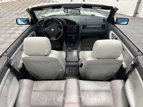 Used 1999 BMW 323i Convertible RWD image 32