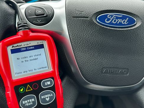 Used 2015 Ford Escape SE image 17