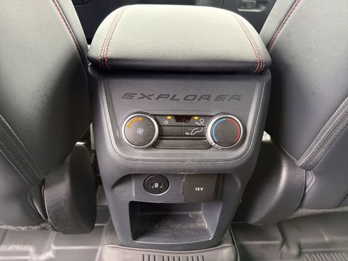 Certified 2025 Ford Explorer ST-Line RWD image 4