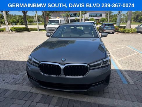 Used 2023 BMW 530i w/ Luxury Seating Package RWD image 3