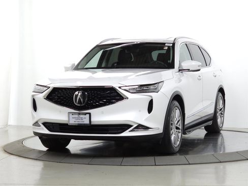 Used 2023 Acura MDX SH-AWD w/ Advance Package image 3