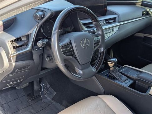 Used 2021 Lexus ES 350 Luxury w/ Accessory Package 2 image 12
