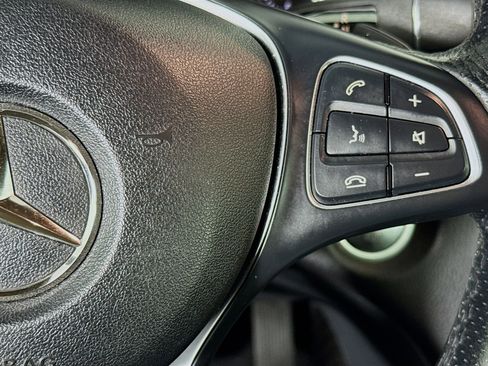 Used 2019 Mercedes-Benz GLA 250 4MATIC image 14