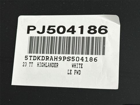 Used 2023 Toyota Highlander LE FWD image 44