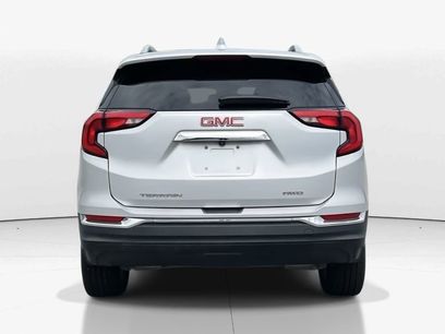 Used 2021 GMC Terrain SLT