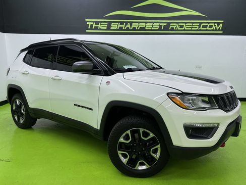 Used 2018 Jeep Compass Trailhawk w/ Cold Weather Group AWD/4WD image 1