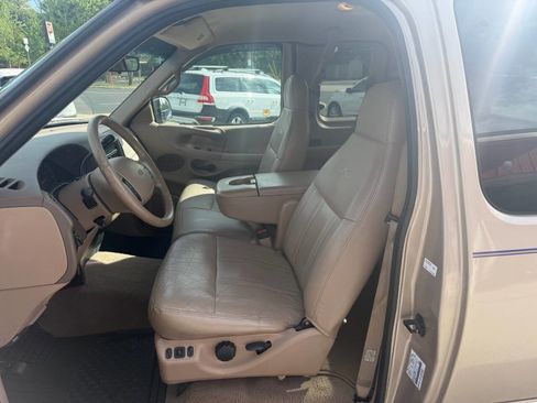 Used 1998 Ford F150 Lariat RWD image 6