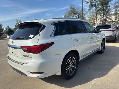 Used 2016 INFINITI QX60 FWD w/ Premium Package image 4