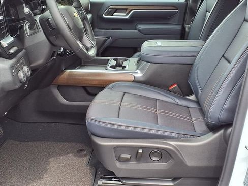 New 2026 Chevrolet Silverado 2500 High Country w/ Technology Package AWD/4WD image 11