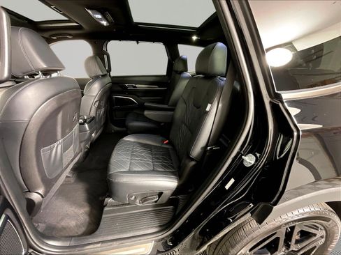 Used 2024 Kia Telluride SX X-Line AWD/4WD image 22
