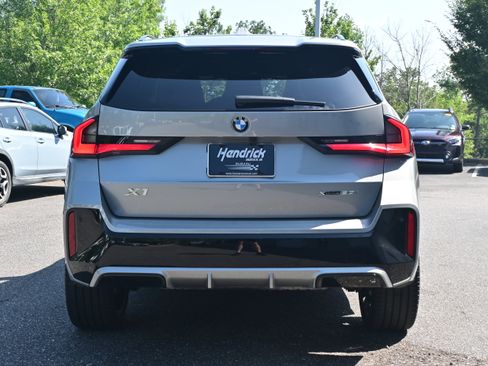 Used 2026 BMW X1 xDrive28i w/ M Sport Package AWD/4WD image 8