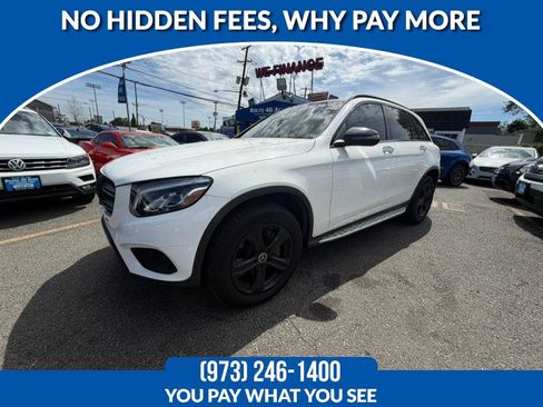 Used 2017 Mercedes-Benz GLC 300 4MATIC image 1