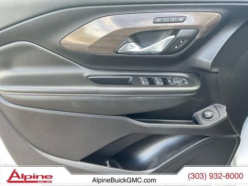 Used 2024 GMC Terrain Denali image 19