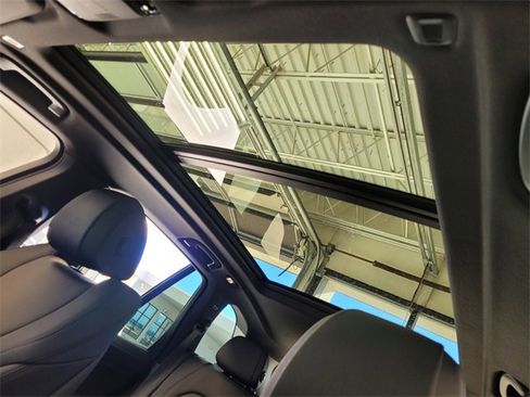 Used 2021 BMW X5 xDrive40i w/ Premium Package 2 image 11