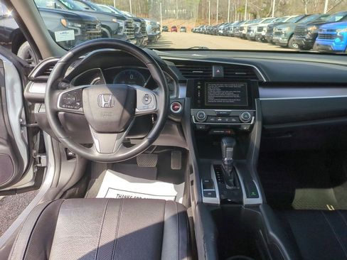 Used 2017 Honda Civic Touring image 25